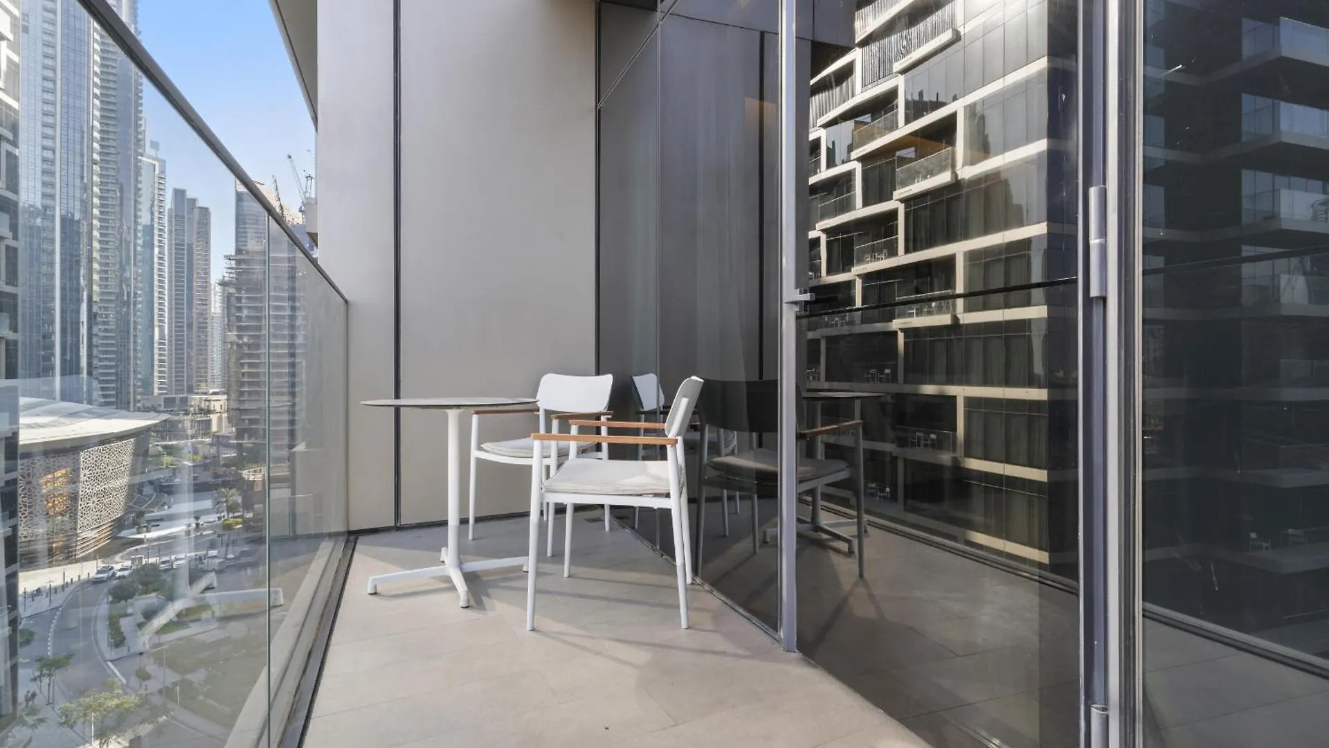Vayk - Luxury 3 Bd Retreat At Address Residences Dubai Opera Apartment