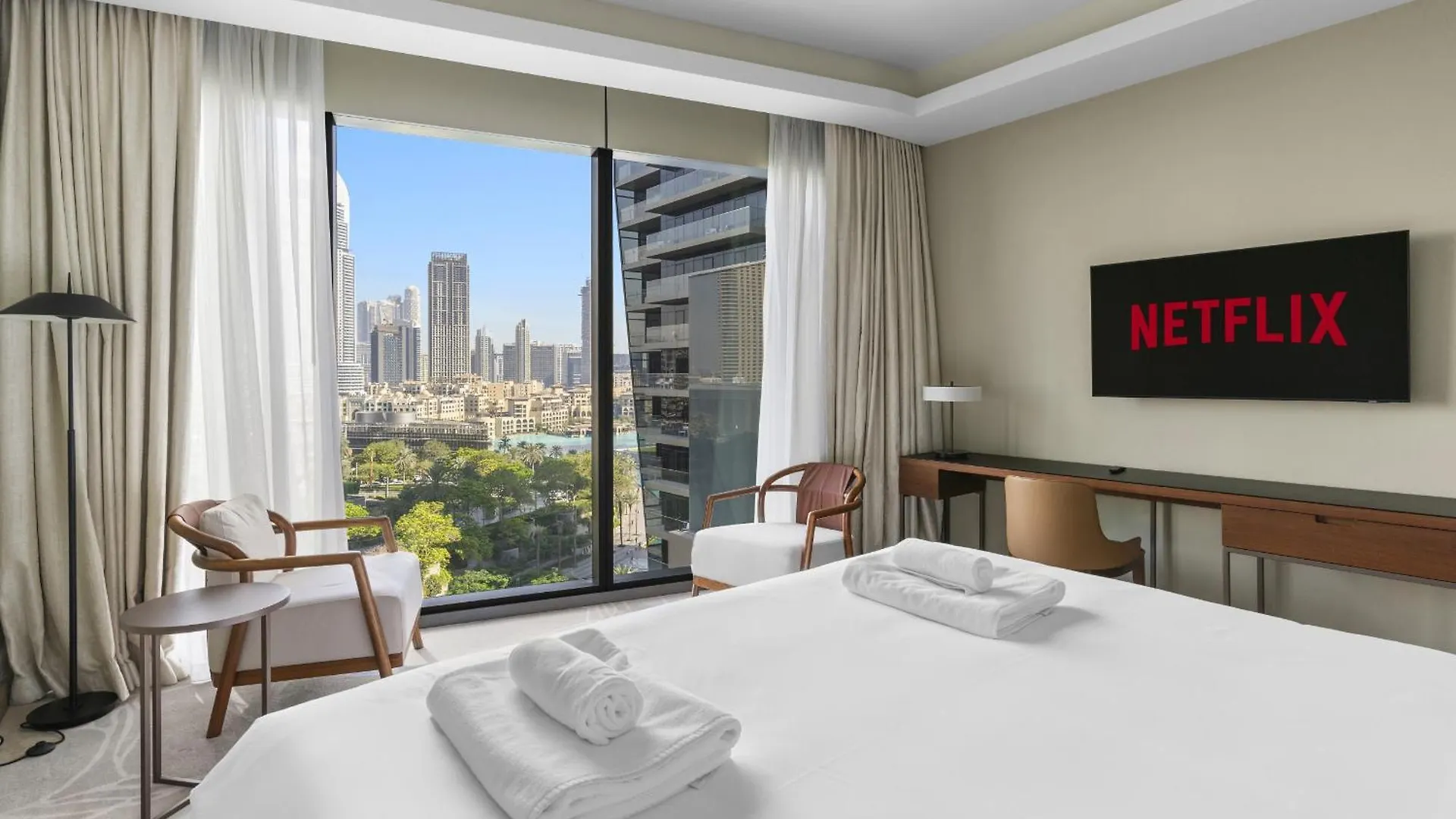 Vayk - Luxury 3 Bd Retreat At Address Residences Dubai Opera Apartment