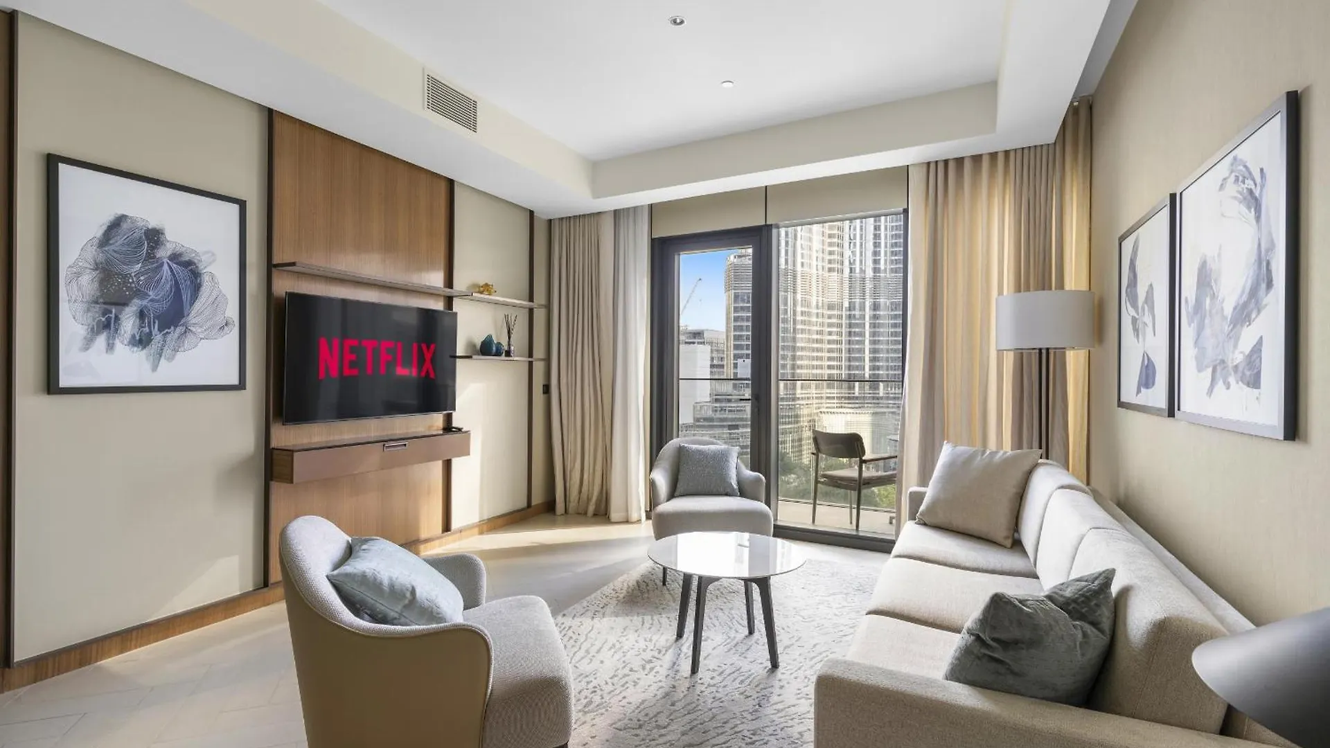 Vayk - Luxury 3 Bd Retreat At Address Residences Dubai Opera 0*,